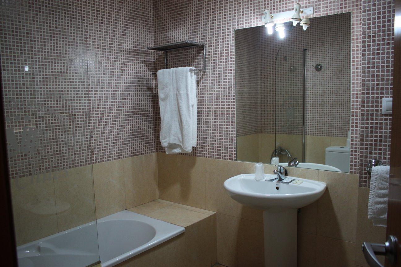 Hotel Los Chiles ビジャヌエバ・デル・アルソビスポ エクステリア 写真
