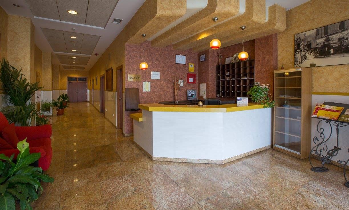 Hotel Los Chiles ビジャヌエバ・デル・アルソビスポ エクステリア 写真